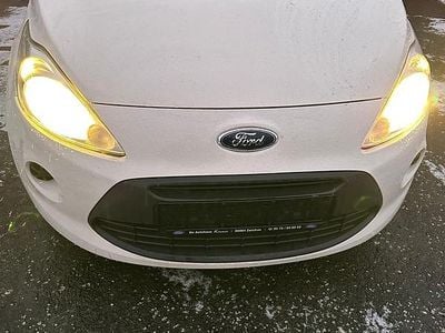 Gebraucht Ford Ka 60 PS (44 kW) 2014 Weiß Kleinwagen