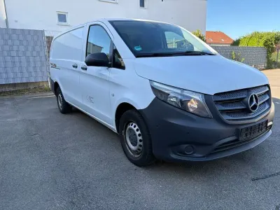 Używany Mercedes Vito 136 KM (100 kW) 2019 Biały Van