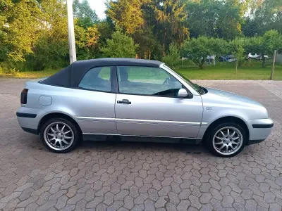 Gebraucht VW Golf 116 PS (85 kW) 2002 Silber Cabrio
