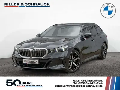 Gebraucht BMW 520 M Sport 197 PS (144 kW) 2026 Schwarz Kombi