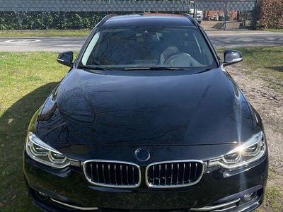 Gebraucht BMW 330 Sport Line 258 PS (189 kW) 2017 Schwarz Kombi
