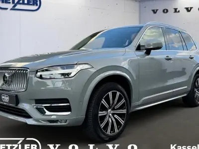 Gebraucht Volvo XC90 Plus 235 PS (172 kW) 2023 Vapour grey / metallic SUV