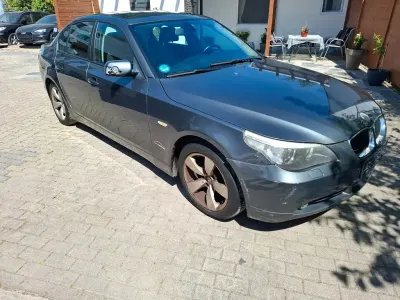 Gebraucht BMW 523 177 PS (130 kW) 2006 Grau Limousine