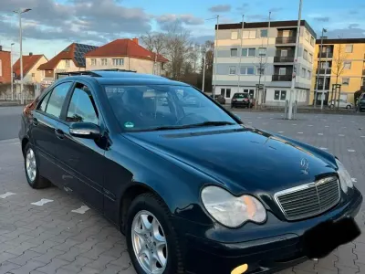 Gebraucht Mercedes C180 140 PS (102 kW) 2003 Andere farben Limousine