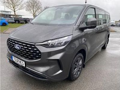 Neu Ford Tourneo Titanium 170 PS (125 kW) 2026 Beige (magnetic metallic) Van / Kleinbus
