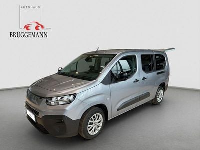 Neu Fiat Doblò 131 PS (96 kW) 2026 Grau Van / Kleinbus