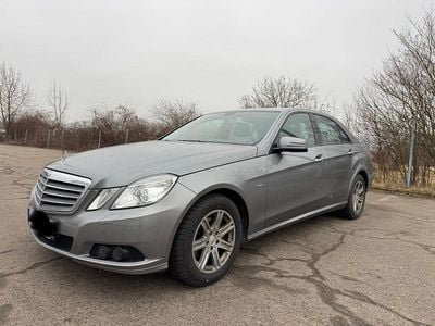 Gebraucht Mercedes E200 136 PS (100 kW) 2010 Grau Limousine