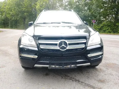 Gebraucht Mercedes GL350 211 PS (155 kW) 2012 Schwarz SUV