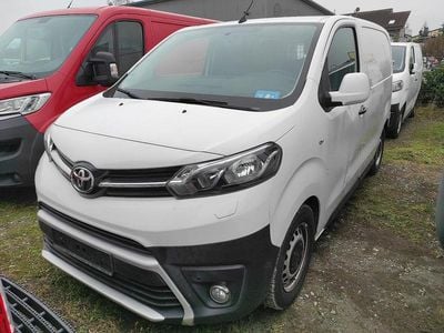 Weiß Gebraucht 2017 Toyota Proace Van / Kleinbus | 7.999 € (Superpreis)