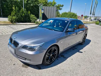 Gebraucht BMW 525 197 PS (144 kW) 2009 Grau Limousine