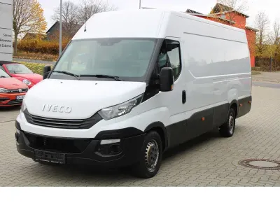 Gebraucht Iveco Daily 156 PS (114 kW) 2017 Weiß Van / Kleinbus