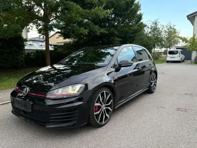 Gebraucht VW Golf VII GTI 230 PS (169 kW) 2014 Schwarz Limousine