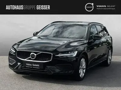 Gebraucht Volvo V60 Core 197 PS (144 kW) 2025 Onyx schwarz Kombi
