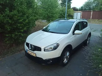 Gebraucht Nissan Qashqai Acenta 116 PS (85 kW) 2014 Weiß SUV
