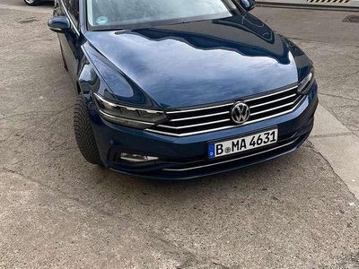 Gebraucht VW Passat Business 150 PS (110 kW) 2020 Blau Kombi