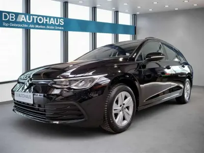 Used VW Golf VIII Life 116 HP (85 kW) 2022 Black Estate