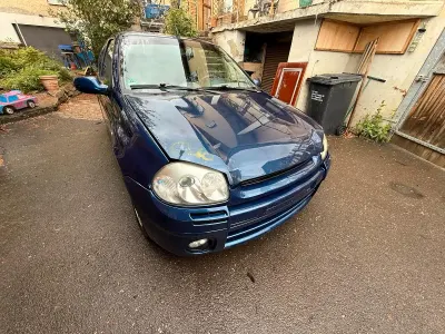 Gebraucht Renault Clio 169 PS (124 kW) 2001 Blau Kleinwagen