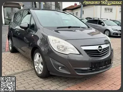 Begagnad Opel Meriva Design Edition 101 HK (74 kW) 2011 Grå Minibuss