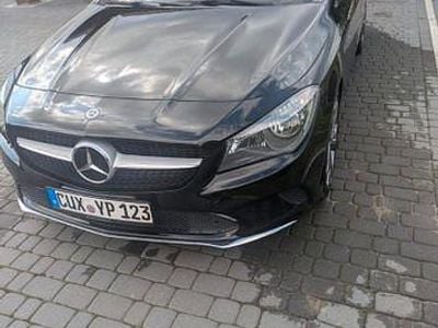 Schwarz Gebraucht 2018 Mercedes CLA180 Shooting Brake Kombi | 14.600 € (Fairer Preis)