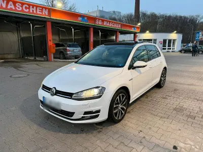 Gebraucht VW Golf VII 125 PS (91 kW) 2014 Weiß Kleinwagen