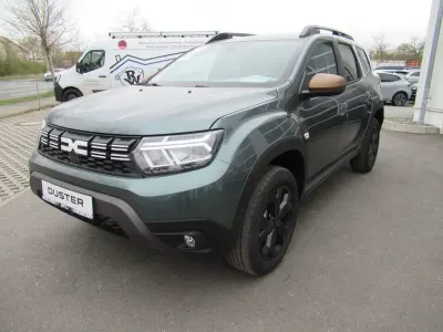Używany Dacia Duster Extreme 150 KM (110 kW) 2025 Zielony SUV