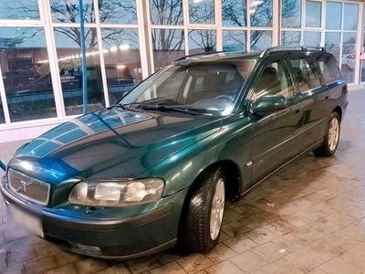 Gebraucht Volvo V70 163 PS (119 kW) 2001 Grün Kombi