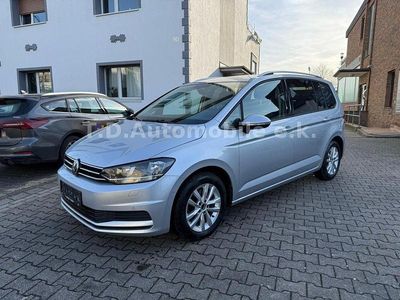 Silber Gebraucht 2016 VW Touran Comfortline Van / Kleinbus | 12.499 € (Fairer Preis)