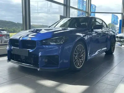 Neu BMW M2 Performance 530 PS (389 kW) 2026 M portimao blau metallic Coupé