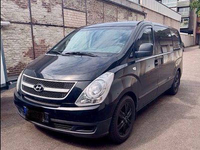 Gebraucht Hyundai H-1 136 PS (100 kW) 2012 Schwarz Van / Kleinbus