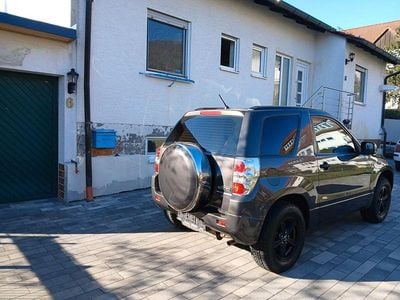 Second-hand Suzuki Grand Vitara Club 106 CP (77 kW) 2008 Gri SUV