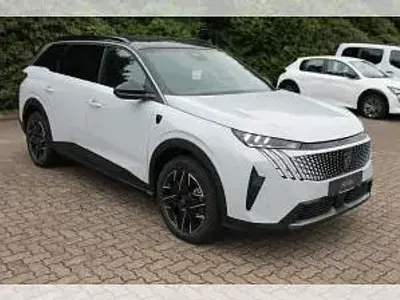 Neu Peugeot 5008 GT 136 PS (100 kW) 2025 Weiß (weiss/typ aussenverkleidung metalliclackieru) Van / Kleinbus