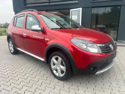 Gebraucht Dacia Sandero Stepway 84 PS (61 kW) 2011 Rot SUV
