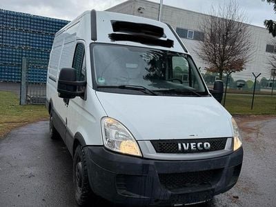 Gebraucht Iveco Daily 177 PS (130 kW) 2010 Weiß Van / Kleinbus