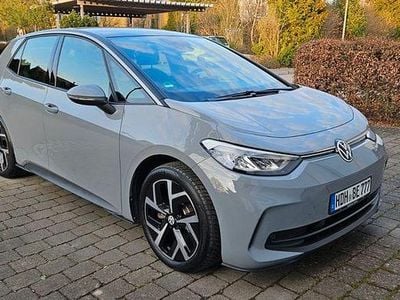Gebraucht VW ID.3 Pro 150 kW (204 PS) 2023 Grau Kleinwagen