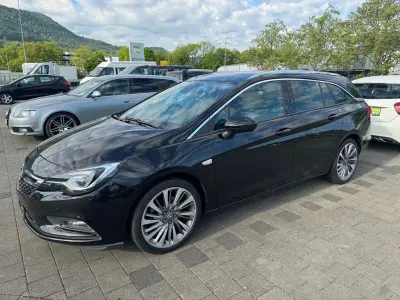 Używany Opel Astra Innovation 200 KM (147 kW) 2016 Czarny Kombi