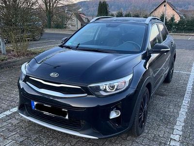 Schwarz Gebraucht 2020 Kia Stonic Vision SUV | 13.500 € (Fairer Preis)
