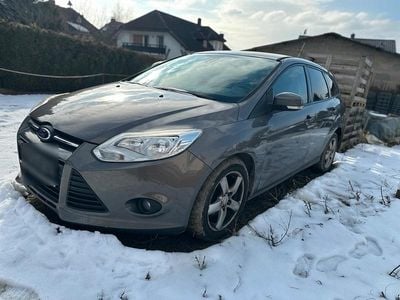 Braun Gebraucht 2013 Ford Focus Kombi | 2.350 € (Fairer Preis)