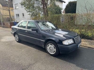 Mercedes C180