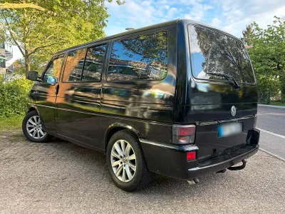 Gebraucht VW Multivan 102 PS (75 kW) 1997 Schwarz Van / Kleinbus
