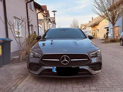 Gebraucht Mercedes CLA200 163 PS (119 kW) 2019 Grau Kombi