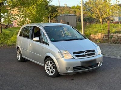 Usata Opel Meriva 101 CV (74 kW) 2005 Argento Monovolume