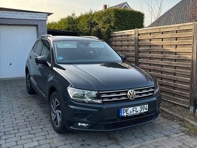 Gebraucht VW Tiguan Sound 150 PS (110 kW) 2017 Grau SUV