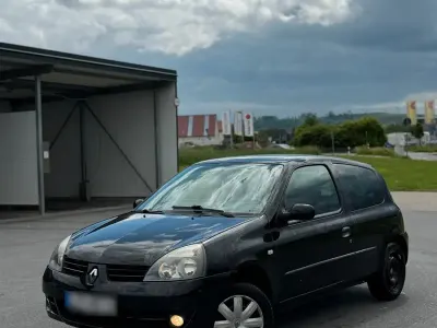 Gebraucht Renault Clio II Campus 58 PS (42 kW) 2007 Schwarz Kleinwagen