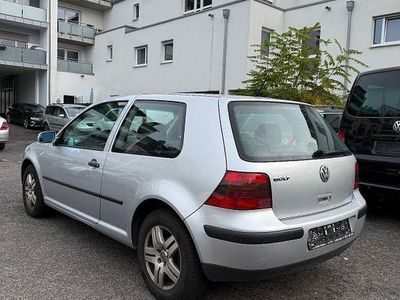 Silber Gebraucht 2001 VW Golf Comfortline Limousine | 1.599 € (Guter Preis)