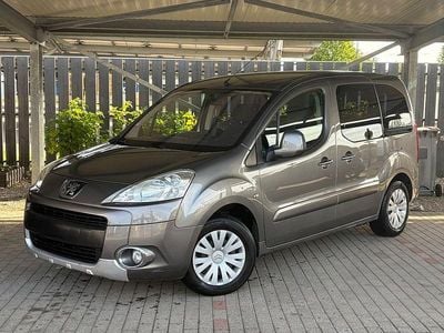 Usata Peugeot Partner Filou 90 CV (66 kW) 2008 Grigio Monovolume