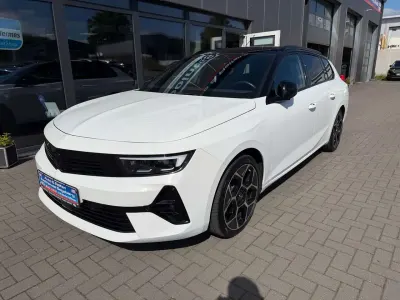 Gebraucht Opel Astra 131 PS (96 kW) 2024 Weiss banquise Kleinwagen