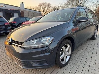 Gebraucht VW Golf VII 116 PS (85 kW) 2018 Grau Kombi