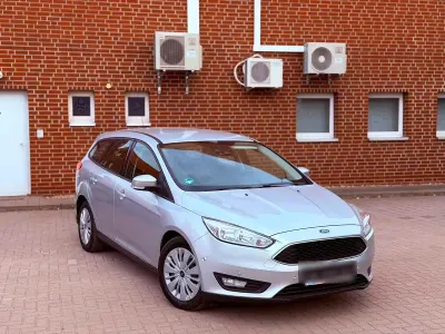 Gebraucht Ford Focus Titanium 95 PS (69 kW) 2017 Silber Kombi