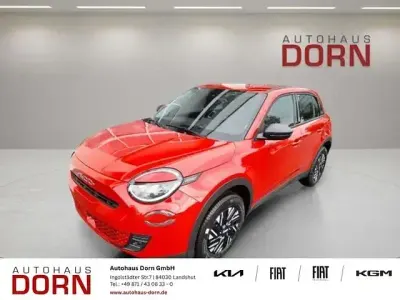 Gebraucht Fiat 600 101 PS (74 kW) 2025 Rot SUV