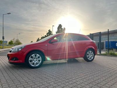 Opel Astra GTC